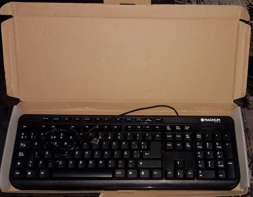 Vendo Teclado Usb Magnum Tech Con Teclas Multimedia