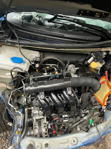 Renault Kwid 1.0 3cc 2024 Flex 8.409km - Solicite Peças