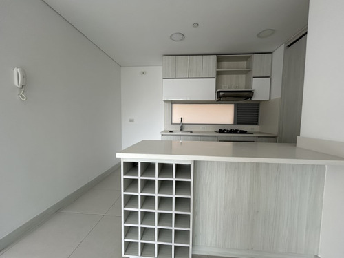 Apartamento En Arriendo Ubicado En Envigado Sector Loma Del Chocho (26389).