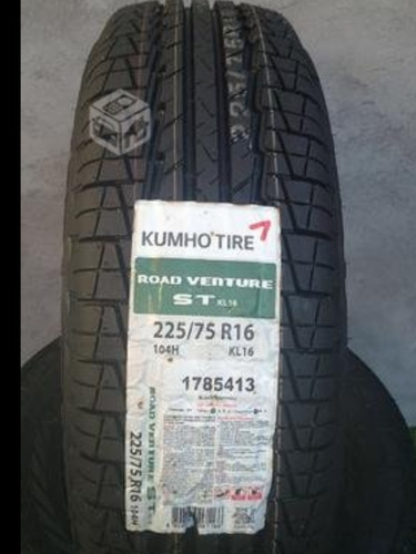 Neumatico 225/75/r16  Kumho Koreanos