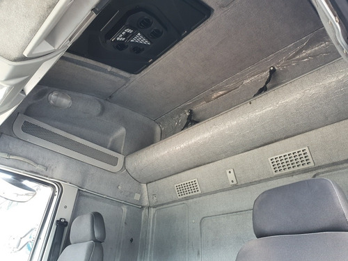 Iveco 240e28 Ano 2013 Truck Teto Alto Leito Chassi