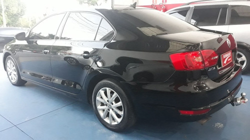 Imagem 2 de 14 de Volkswagen Jetta 2013 2.0 Comfortline Flex 4p Automática
