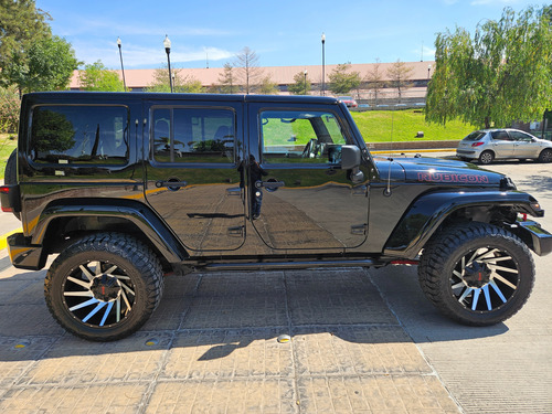 Jeep Wrangler 3.6 Unlimited Sahara V6 4x4 At