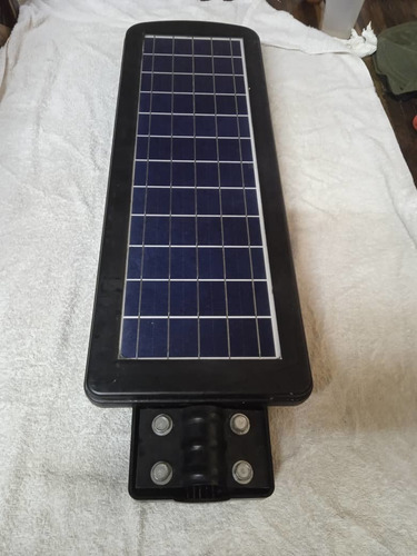 Imagen 3 de 9 de Alumbrado Público Solar 200w Led Con Panal Integrado Nano