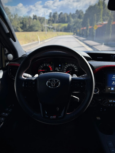 Toyota Hilux GR Turbo Diesel 2025