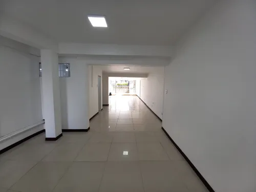 Local En Arriendo En Primer Piso En La Av Santander/manizales (279062295).