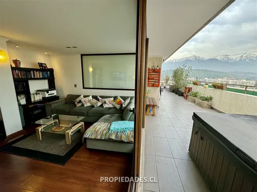Departamento En Venta De 5 Dorm. En Las Condes