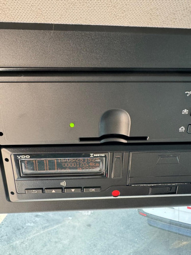 Arocs 3351 6x4 / Cmt 150