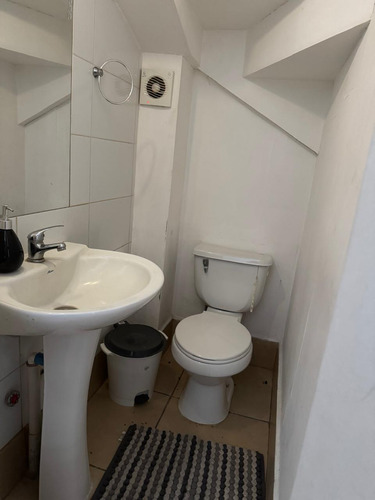 Vende Casa 3 Dormitorios Excelente Ubicación En Santa Cruz