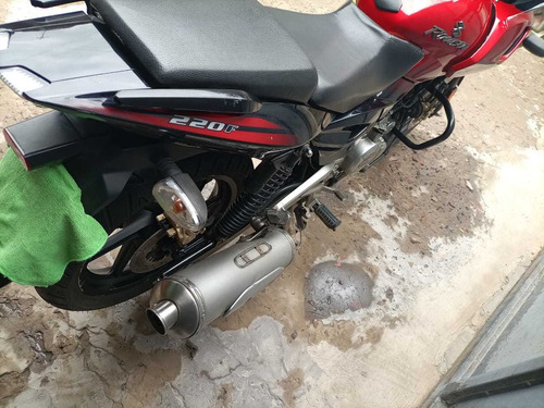 Imagen 5 de 7 de Bajaj Rouser 220f