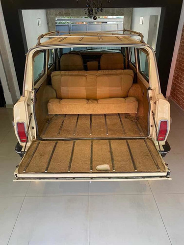 Jeep Wagoneer Doble Tracción