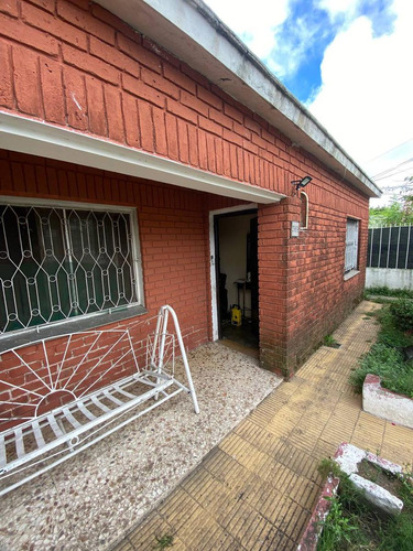 4 Casas En Un Padrón. Excelente Para Inversores. Oportunidad.