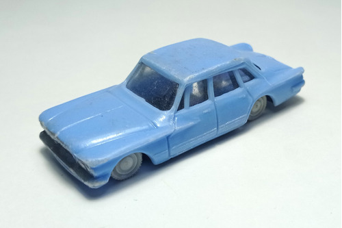 Mini Buby Valiant Ii Sedan De Plástico - 1/64