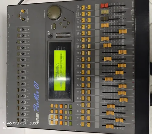 Mesa De Som Yamaha Promix 01 Ler Descrição!! | Parcelamento sem juros