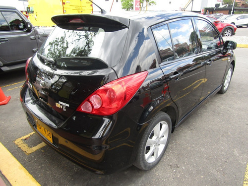 Imagen 7 de 14 de Nissan Tiida