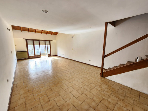 Venta Dúplex 4 Ambientes La Perla