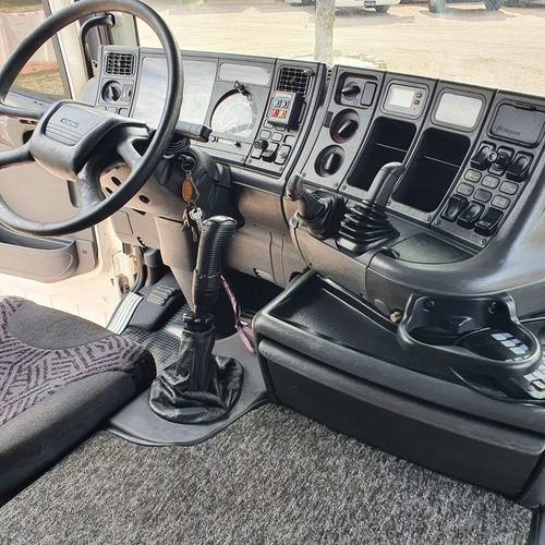Imagem 14 de 15 de Caminhão Scania R124 420 Cavalo 6x2 Trucado 2008 - R420