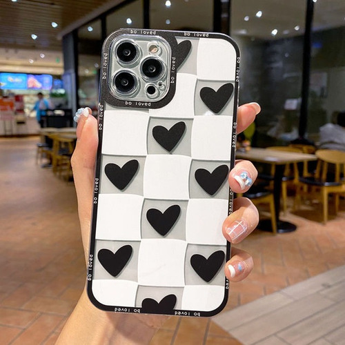 Funda Para iPhone Con Corazones Y Cuadros + Cristal Templado