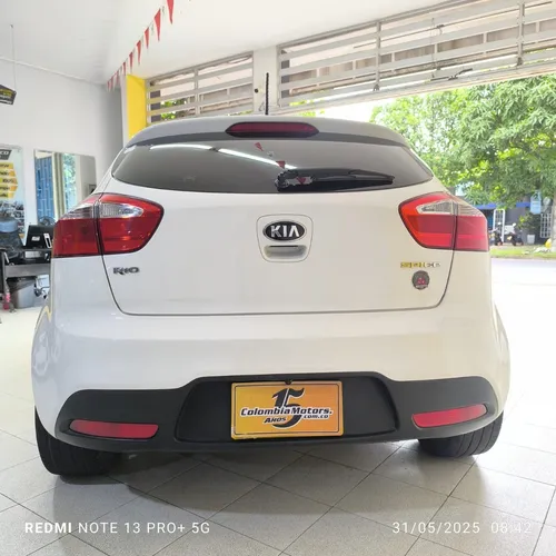 Kia Rio Spice Ub Ex 1.400 4x2 Aut Hb 2014