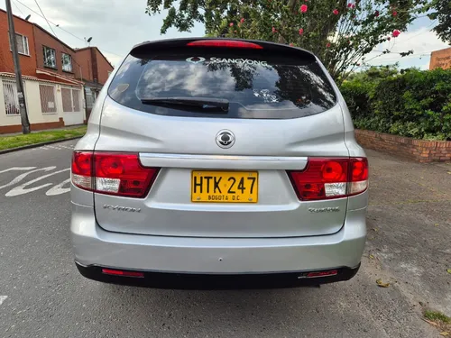 Ssangyong Kyron 2.3 Gasolina 7 Pasajeros