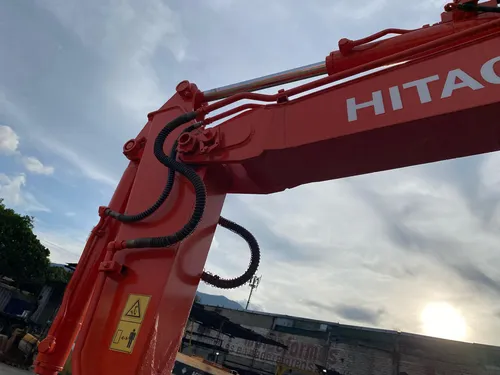 Hitachi Zaxis 75us-a Modelo 2005