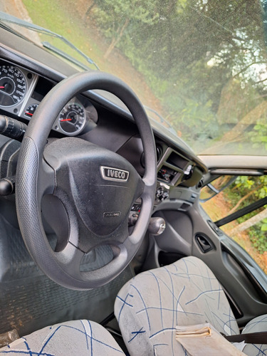 Iveco Daily 45s17 Minibus 16 Lugares