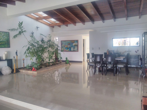 Imagen 3 de 29 de Vendo Casa 1200m2 8h/10b/4pe Macaracuay 8209