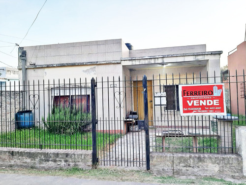 Casa En Venta, Villa De Mayo 