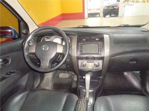 Nissan Livina 1.8 Sl X-gear 16v Flex 4p Automático
