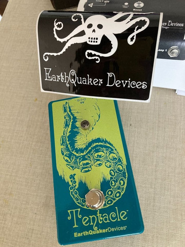 Pedal De Efecto Earthquaker Devices Tentacle V2  Verde