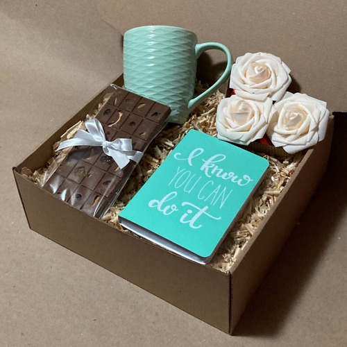 Caja De Regalo Mamá Chocolates Tequila Corralejo Taza Rosas Verde