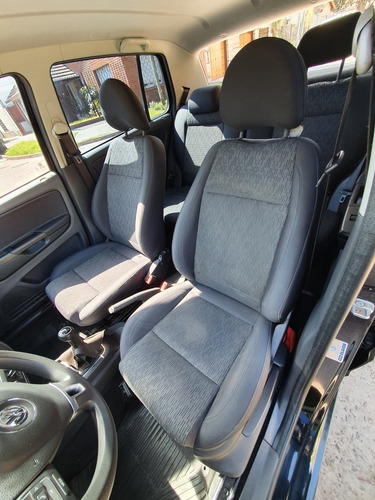 Imagen 9 de 10 de Volkswagen Fox 2013 1.6 Trendline
