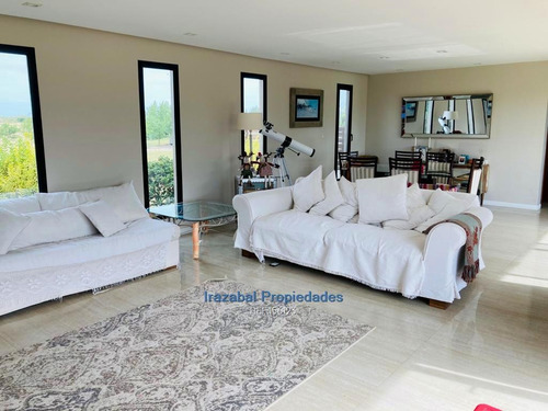 Casa En Alquiler En Colinas De Carrasco, Irazabal