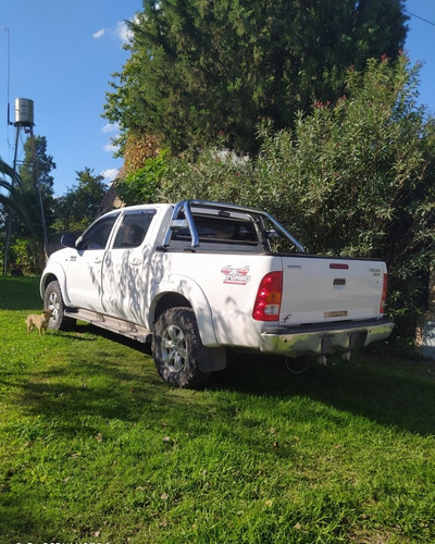 Toyota Hilux 3.0 Cd Srv Cuero I 171cv 4x4 4at 2011
