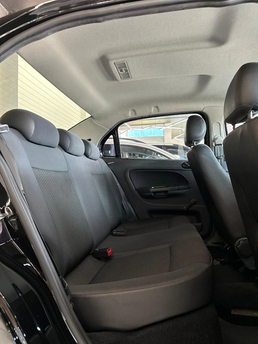 Volkswagen Voyage 1.6 MSI TOTALFLEX 4P MANUAL