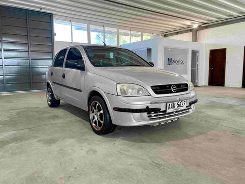 Chevrolet Corsa 2 Full