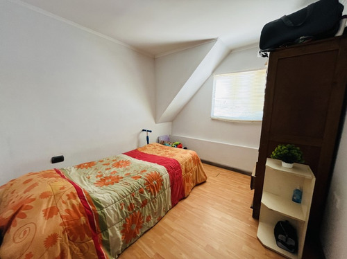 Casa Remodelada 5d1b De 2 Pisos, El Bosque. Pasaje Cerrado