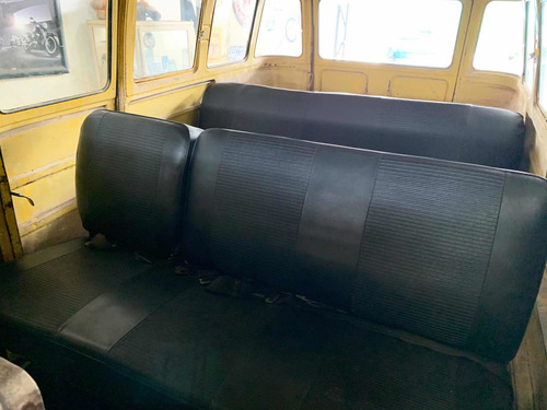 Kombi Standard Corujinha Antiga