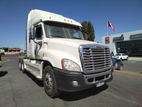 Imagen 2 de 21 de Tracto Camion Freightliner Cascadia 2013, Oportunidad
