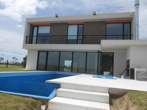 Imagen 2 de 22 de Casa En Venta En Barrio Puertos - Acacias - Maroto Propiedaes