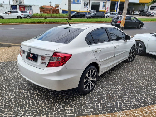 Imagem 5 de 13 de Honda Civic 2.0 16v 4p Flex Lxr Automático