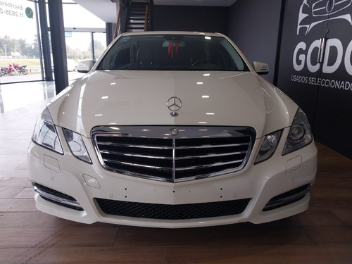 Imagen 3 de 16 de Mercedes Benz E250