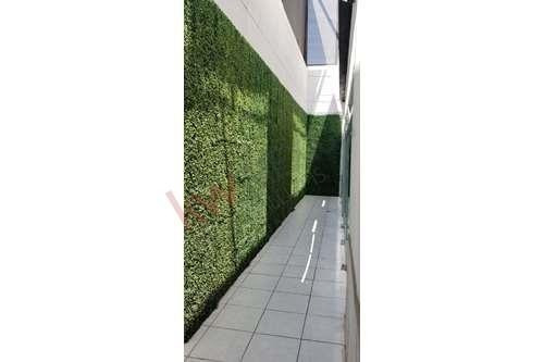 Imagen 15 de 21 de Edificio De Oficinas, Tres Niveles, Irapuato, Guanajuato