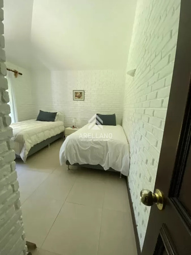 Alquiler Temporario Casa De 3 Dormitorios Con Piscina En Barrio Lugano A Pasos De Punta Shopping, Punta Del Este