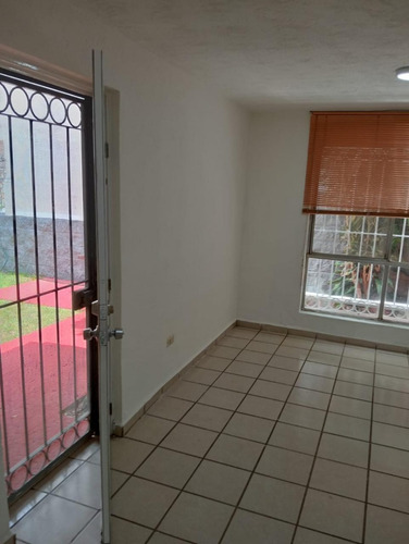 Casa En Venta Dentro De Coto Geovillas La Arbolada Plus, Tlajomulco De Zuñiga