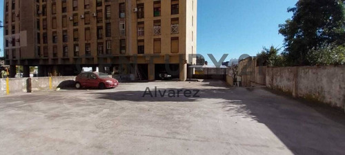 Imagen 24 de 28 de Venta De Estacionamiento Con 60 Cocheras + Oficina Completa + Garita Y 3 Baños