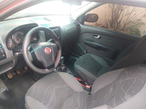 Imagem 13 de 15 de Fiat Strada 1.4 Working Flex Bom Estado