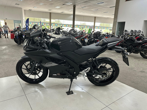 Yamaha Yzf R15 2024 / 6.647 Km