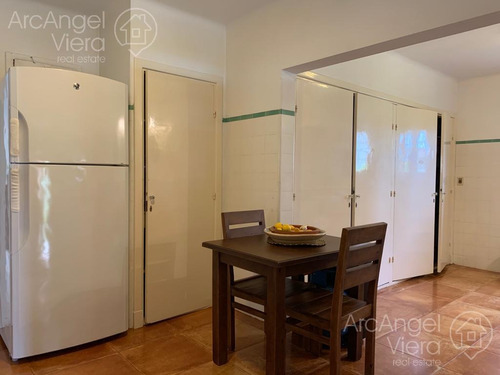 Preciosa Casa En Península Con Piscina Y 4 Dormitorios