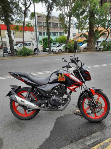 Italika 125 Z Negra Con Rojo Excelentes Condiciones